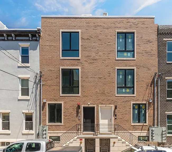 1123 S 20th St #2 — Photo 1