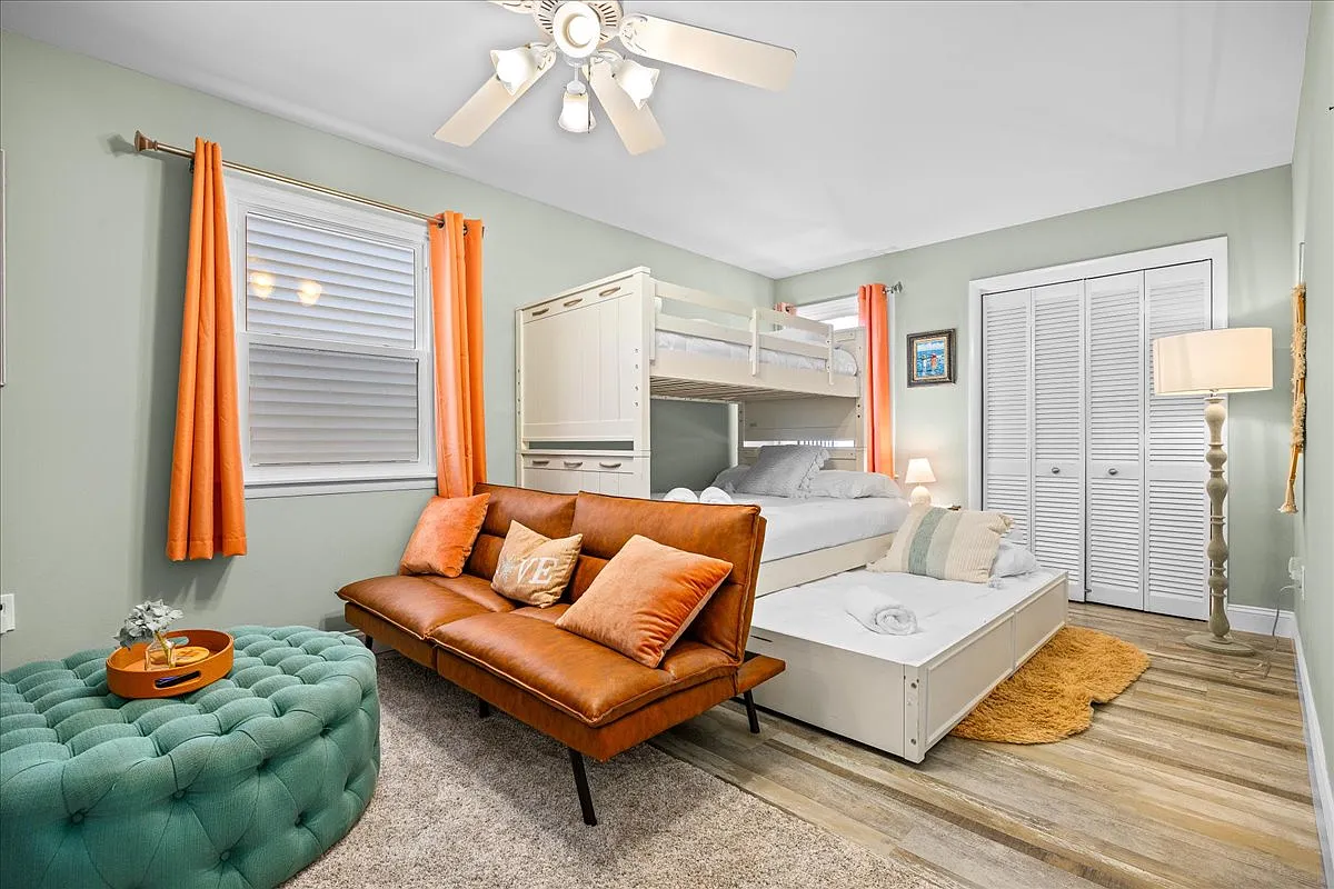3 bed, 1500 sqft, $2,000 — Photo 2