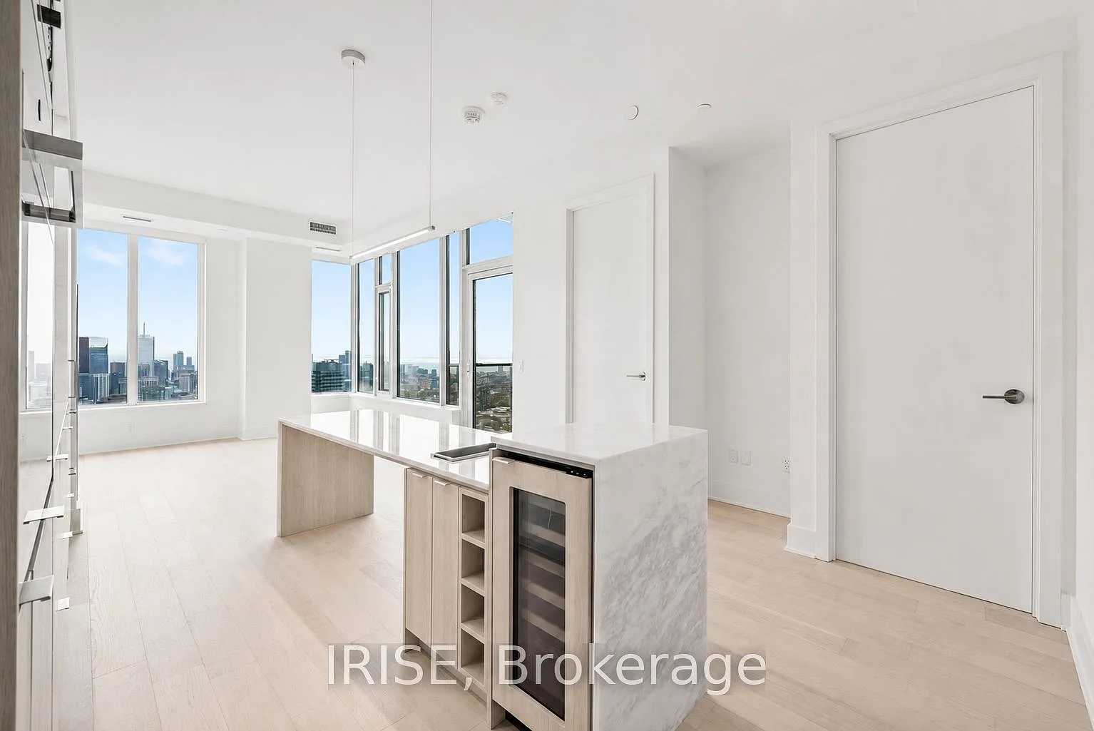 3 bed, $5,800 — Photo 4