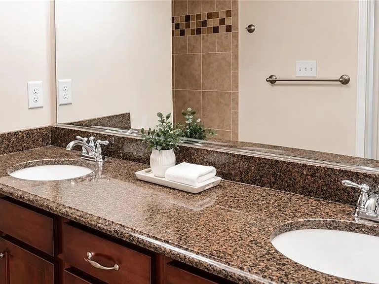 391 Gold Cove Ln — Photo 5