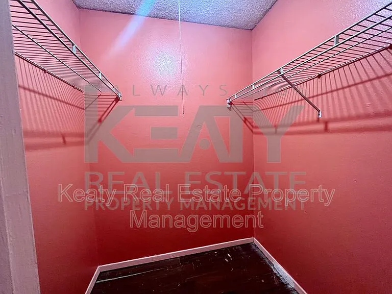 108 Meudon St #A — Photo 13