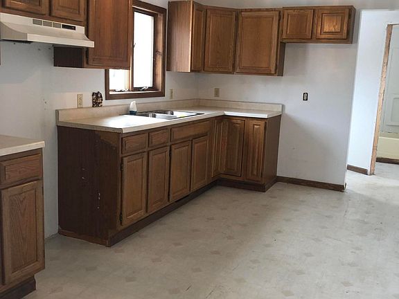 4th image of 1115 W Stewart St