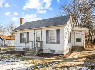 11611 Main St, Huntley, IL 60142