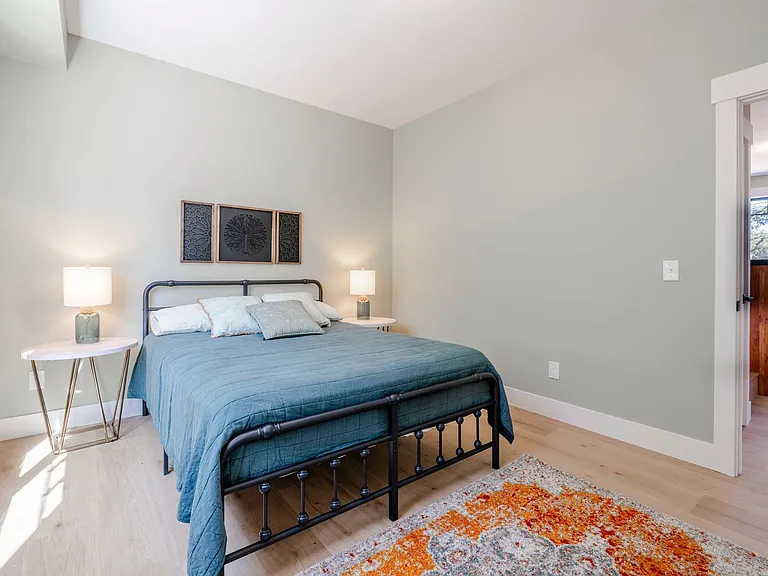 137 Alpha Rd — Photo 15