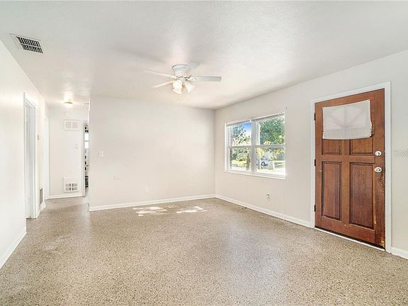 4th image of 3405 Curtis Dr