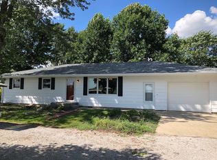 2073 County Road 2300 E, Saint Joseph, IL 61873