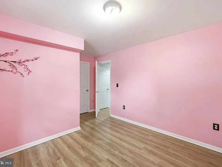 2917 Markhams Grant Dr — Photo 61
