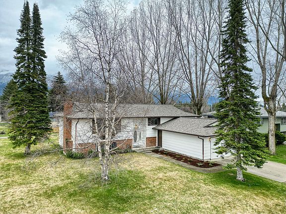 5th image of 1207 6th Ave W