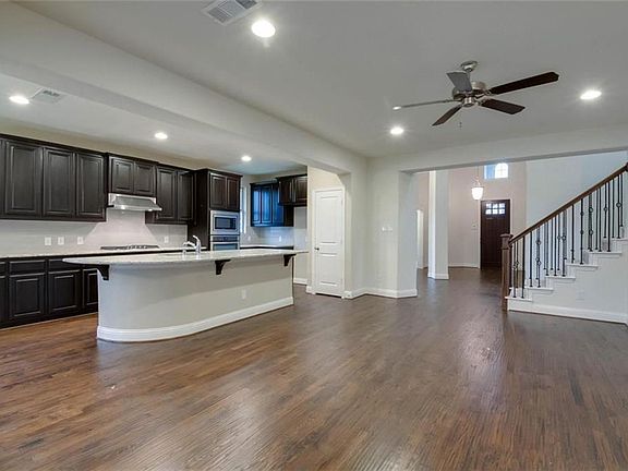 5th image of 1401 Cashew Ct