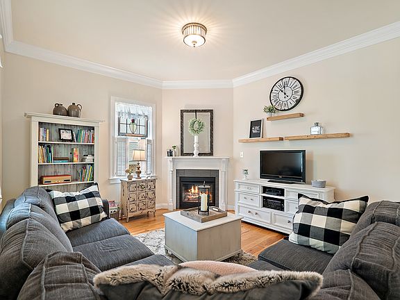 gas fireplace 