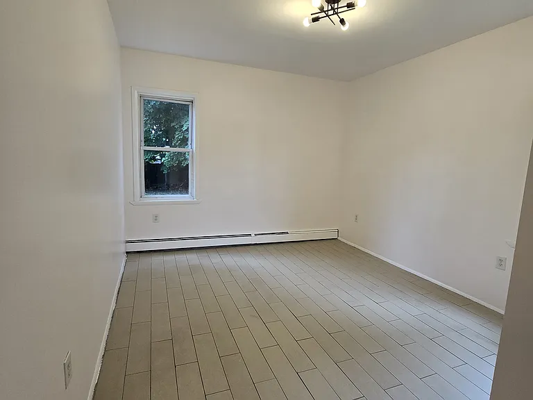 79 Eaton Pl #1 — Photo 7