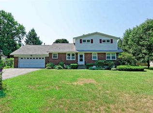 6 Aspinwall Rd, Loudonville, NY 12211