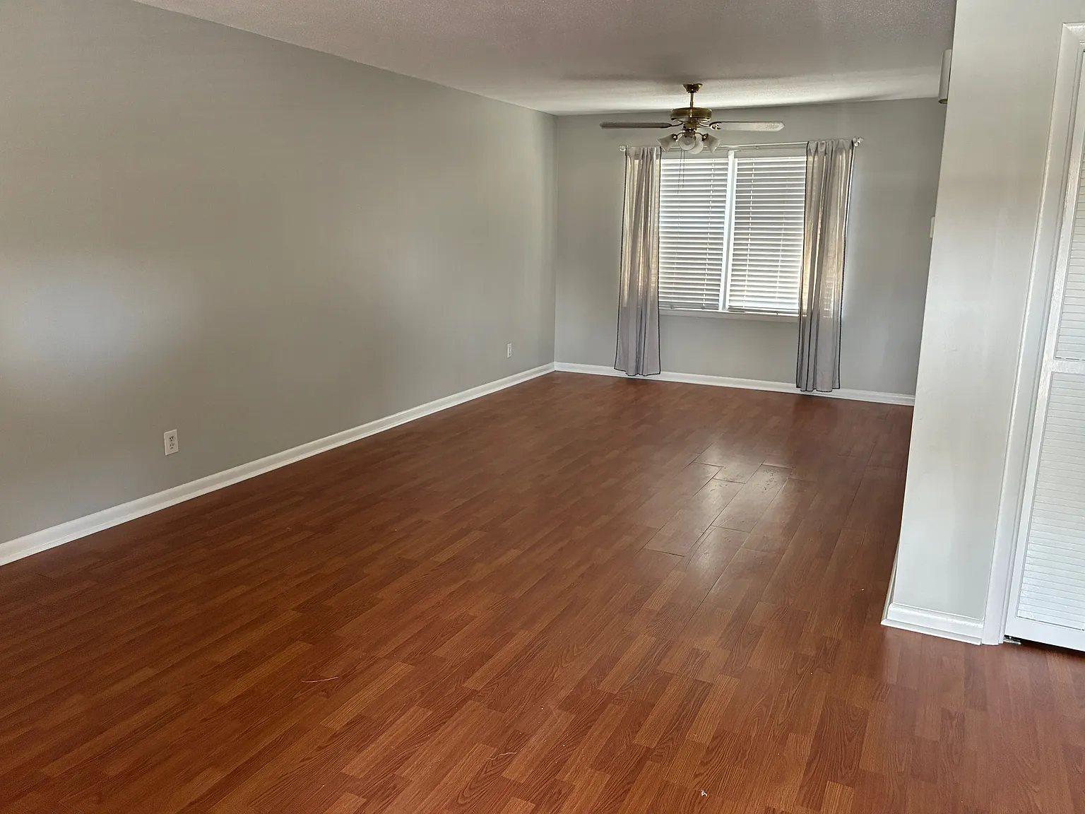 2 bed, 1.5 bath, 1188 sqft, $1,700 — Photo 3