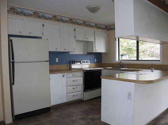 4th image of 1523 NE Kennedy Ln