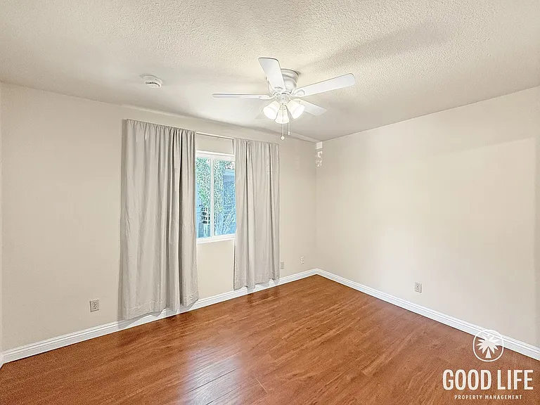 7565 Charmant Dr #302 — Photo 11