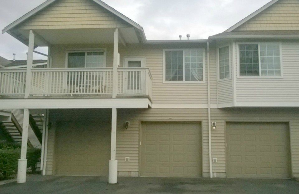 1st image of 1002 9th Ave SE APT B101