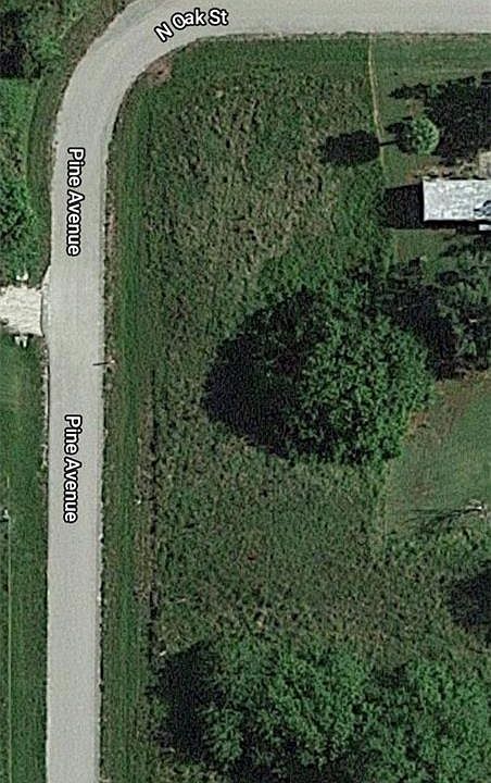 2nd image of 1204 Pine Ave