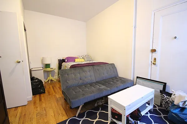 Rented by Dynamik Realty | media 25