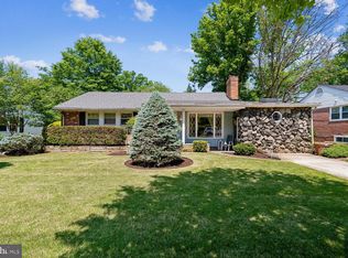 8410 Ravenswood Rd, Hyattsville, MD 20784