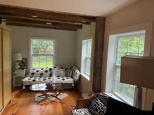 481 W Saugerties Rd — Photo 3