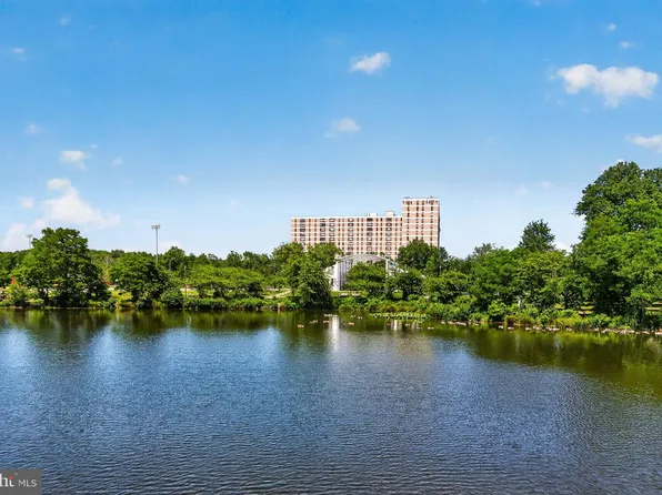 4600 Duke St APT 1128, Alexandria, VA 22304