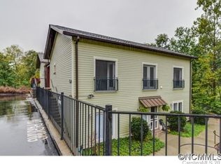 600 Skyloft Dr #A202, Asheville, NC 28801