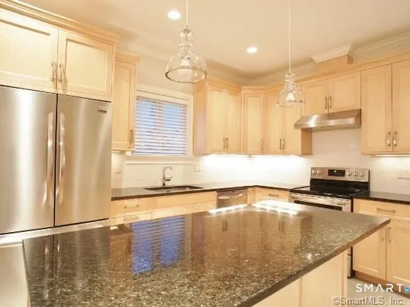 5 Vail St #B, Norwalk, CT 06850