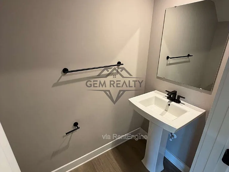 8700 Stevenson Ln — Photo 8