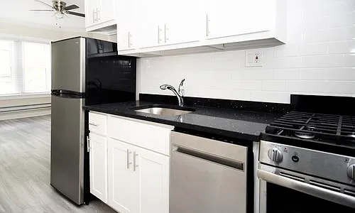 646 W Roscoe St #646.5-2S — Photo 5