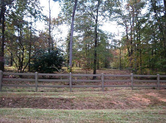 3rd image of 1030 White Oak Way