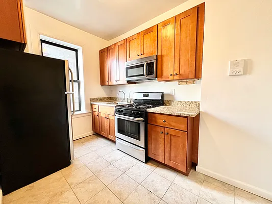 Rented by A&E Real Estate Management | media 2