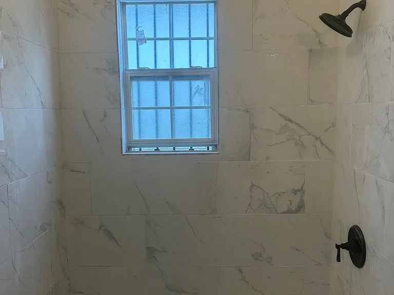 1842 Pauline St #1842 — Photo 8