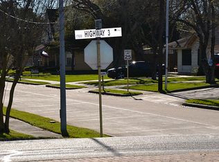 114 Hubert St, Webster, TX 77598