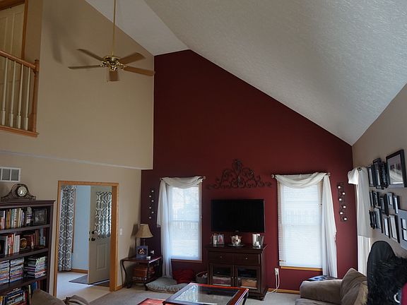 2nd image of 137 Fay Ave