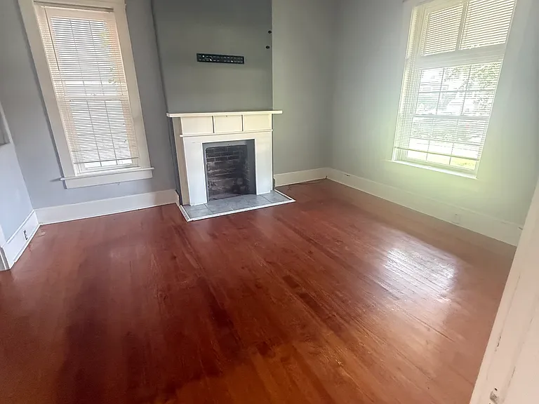 1614 Jefferson St #A — Photo 3