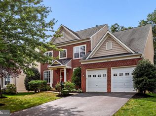 8278 Shimmering Rock Rd, Gainesville, VA 20155