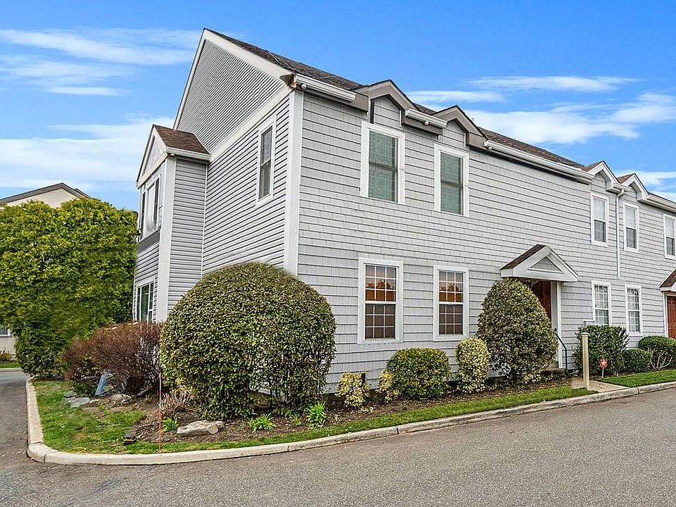 1st image of 12 Greenmeadow Drive #12