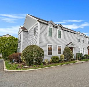 12 Greenmeadow Drive #12, Babylon, NY, 11702