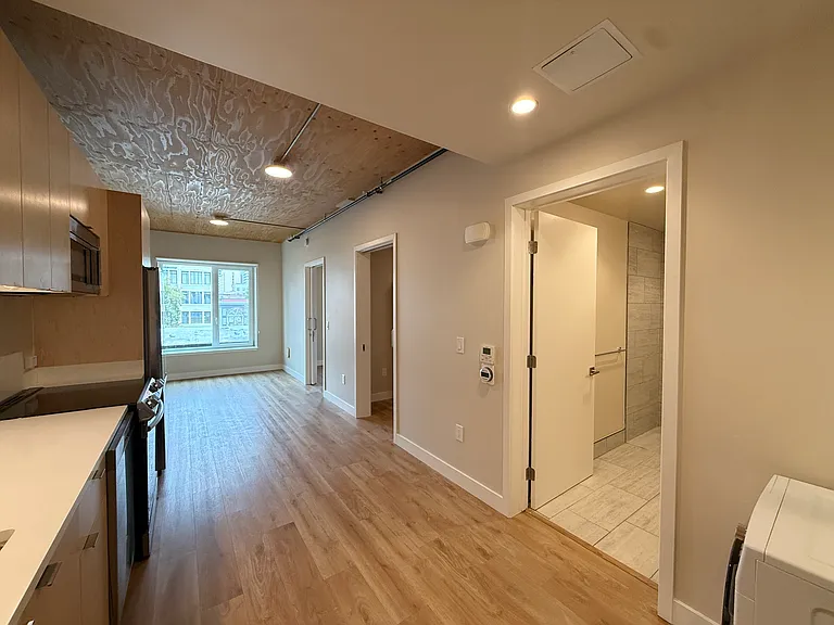 12th Street Apartments — Photo 1