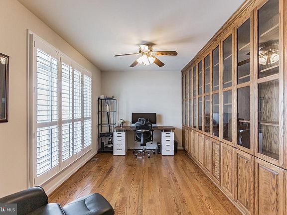 3rd image of 47271 Willow Wood Dr