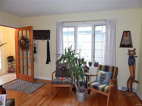 2nd image of 416 Stafford Ave