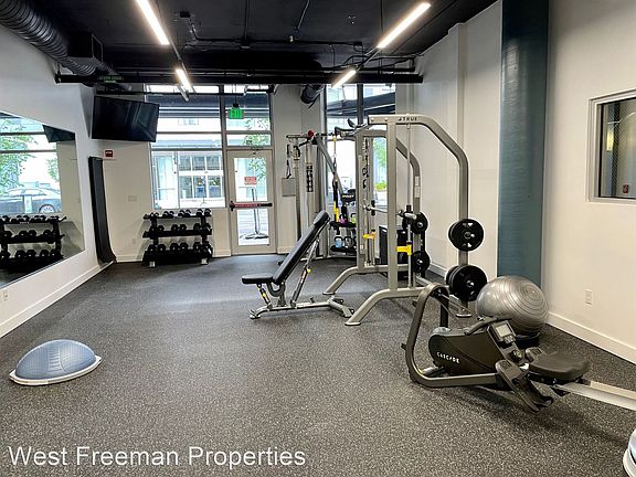 5th image of 900 108th Ave NE APT 211