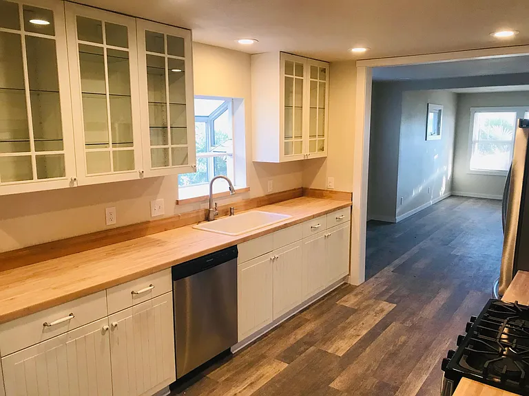 2304 Tacoma Ave S — Photo 3