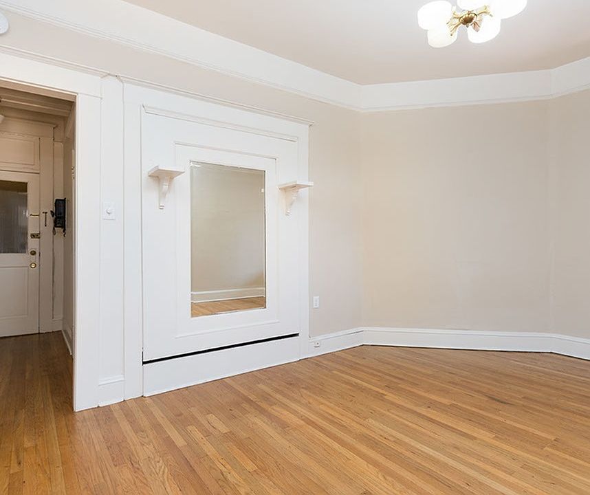Murphy Bed with Full-Length Mirror