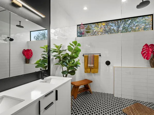 7525 Delafield Ln #B, Austin, TX 78752