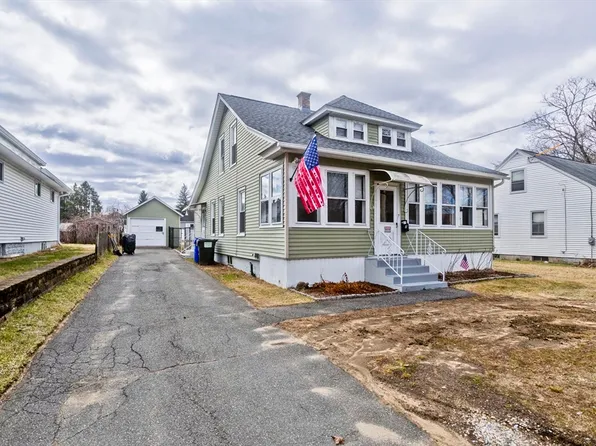 7 Pineywood Ave, Wilbraham, MA 01095