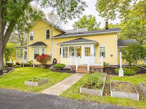 2nd image of 4774 Lyell Rd