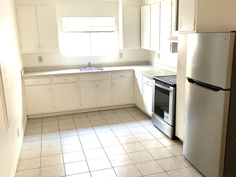 1st image of 427 S 5th St #10797017