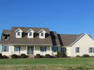 15060 Sulphur Springs Rd, Creal Springs, IL 62922