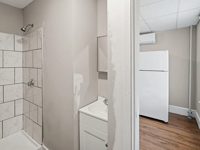 387 Grove St — Photo 14